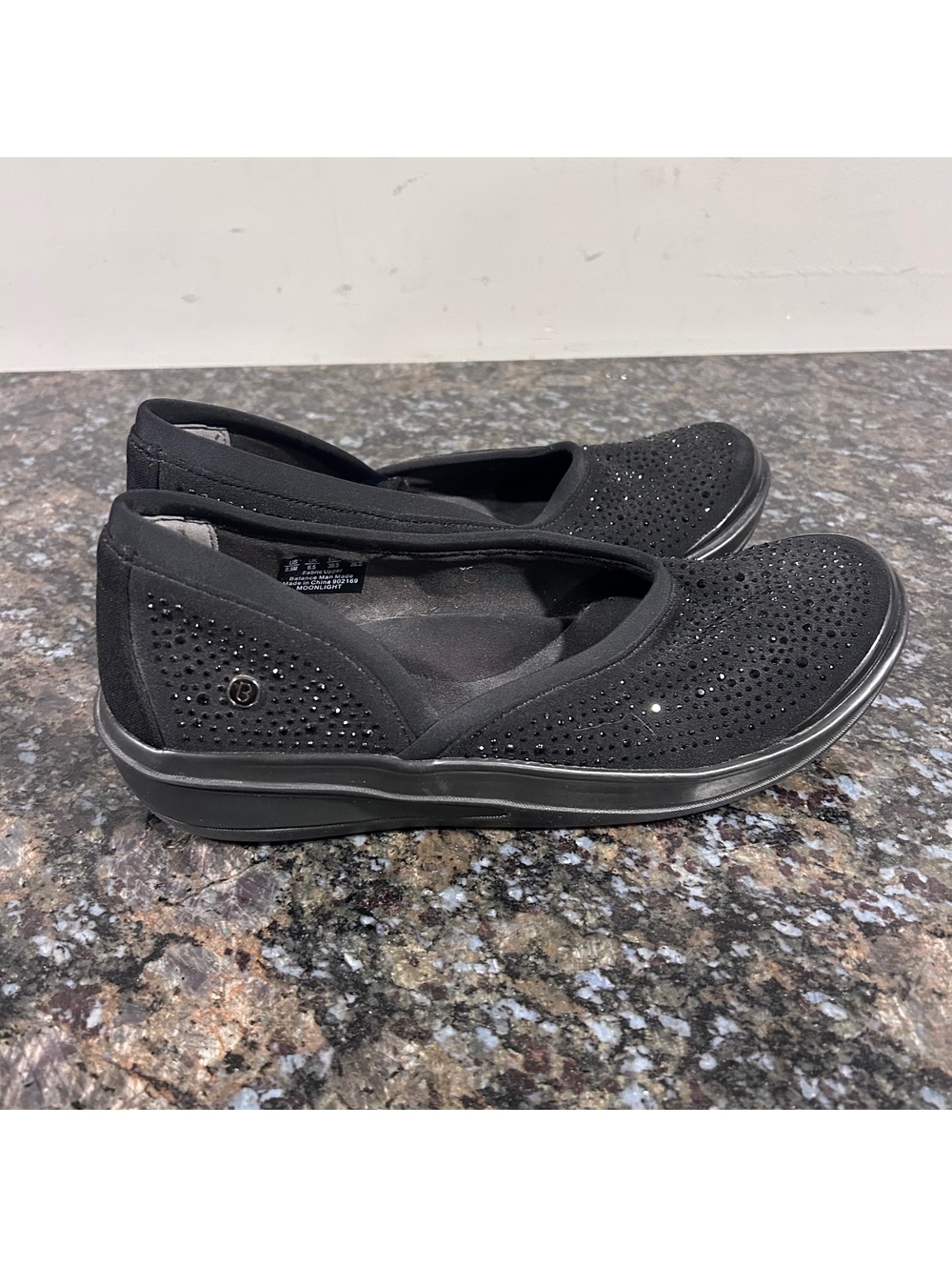 Bzees Moonlight Shoes Womens Sz 9.5 Black Slip On Wedge Comfort Rhinestone Mesh